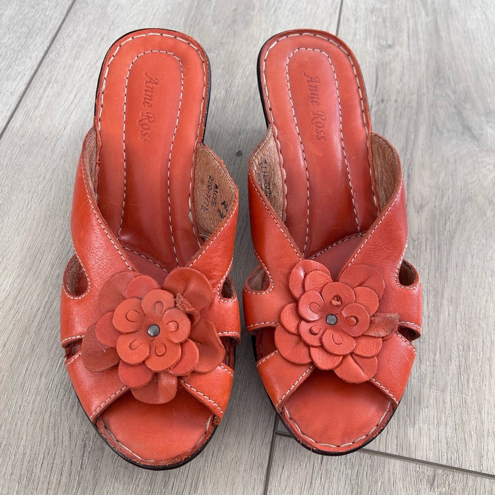 Anne Ross Orange Leather Floral Slide Sandals Boho Comfort Summer Shoes